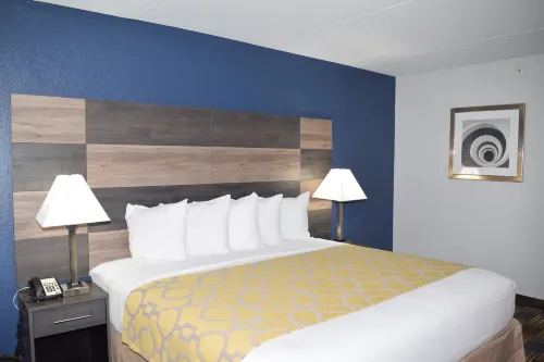 Baymont by Wyndham Addison Photos