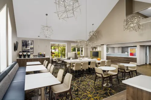 Residence Inn Seattle Bellevue Makanan Photos