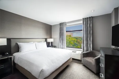 Residence Inn Weehawken Port Imperial Photos