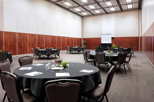 Four Points by Sheraton Lévis Convention Centre Espaces Affaires Photos