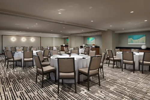 AC Hotel Honolulu Ristorazione Photos
