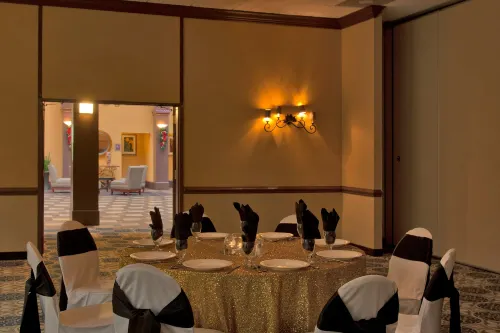 The Rockville Hotel, a Ramada by Wyndham Dining Photos