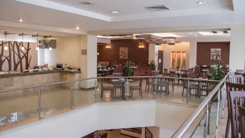 Holiday Inn Guatemala Restauration Photos