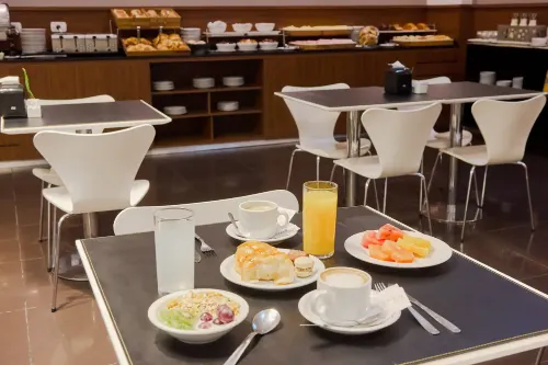 Dazzler by Wyndham Buenos Aires Maipú Dining Photos