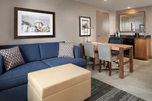 Embassy Suites by Hilton South Bend at Notre Dame Rooms Photos