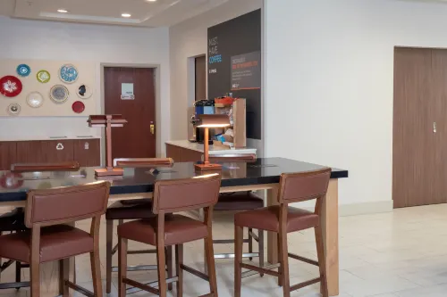 Holiday Inn Express & Suites Chester-Monroe-Goshen Ăn uống Photos