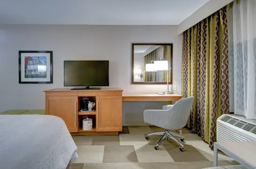 Hampton Inn Boston - Westborough Rooms Photos