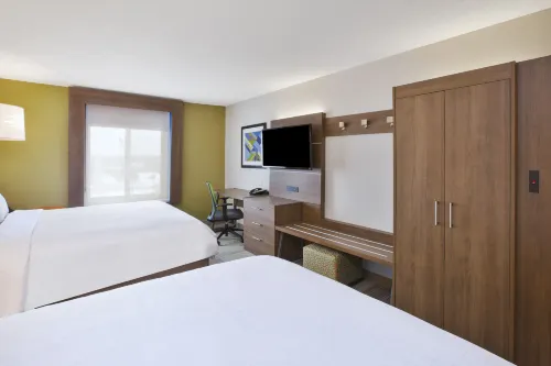 Holiday Inn Express & Suites Auburn Hills Photos