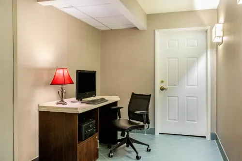 La Quinta Inn & Suites by Wyndham Raleigh Durham Airport Public Areas Photos
