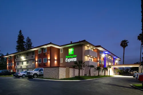 Holiday Inn Express Santa Rosa North Außen Photos