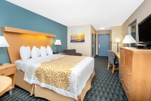 Days Inn by Wyndham Woodland Photos