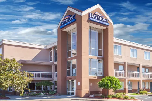 Baymont by Wyndham Madison Heights Detroit Area Exterior Photos