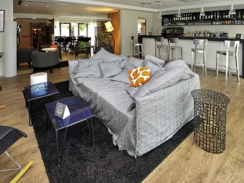 Ibis Maisons Laffitte Photos