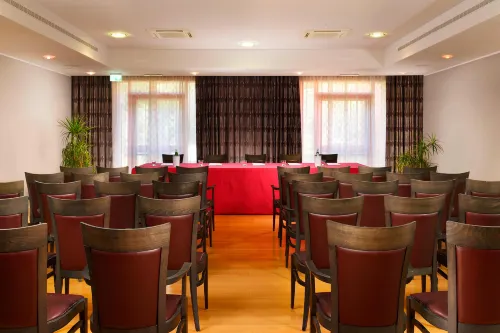 Four Points by Sheraton Siena Espaces Affaires Photos