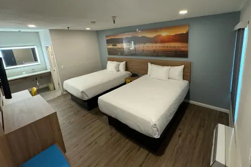 Days Inn by Wyndham Bakersfield Photos