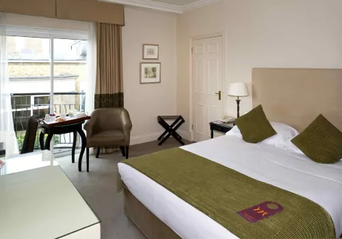 Castle Hotel Windsor Photos
