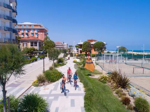Mercure Rimini Lungomare Рядом с отелем Photos