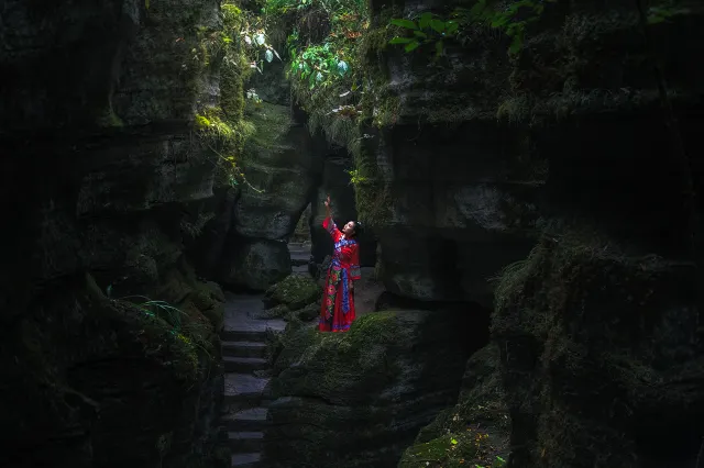 Enshi Suobuya Stone Forest Scenic Area