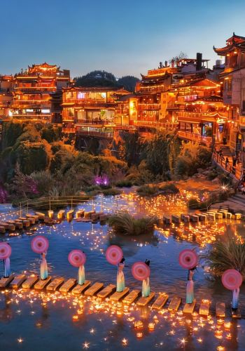 5D4N • Furong Town Night Magic + Zhangjiajie Icons: 2-Day Forest Park Deep Dive, Tianmen & Glass Bridge - Free Drone & eSIM