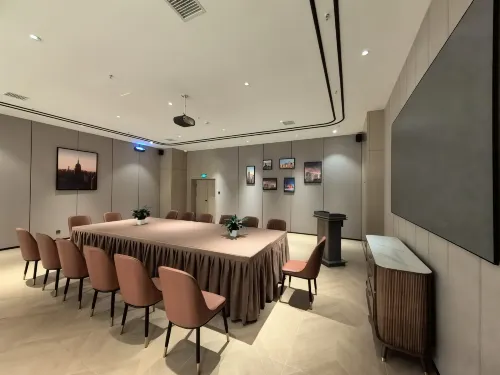 Country Inn & Shenyang North Railway Station Financial Center Subway Station Business Facilities Photos
