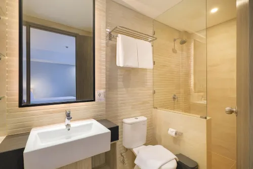 Royal Regantris Kuta  Kamar Photos