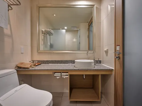 Ramada Hotel & Suites by Wyndham Seoul Namdaemun Rooms Photos