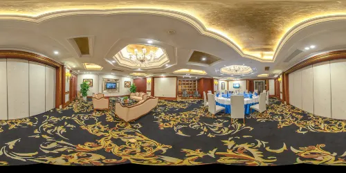 Star Lake Hotel Restauration Photos