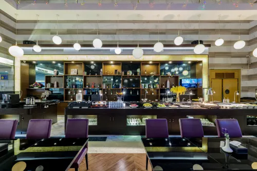The Bauhinia Hotel Shenzhen (Luohu Port Grand Theatre Metro Station) Restauration Photos