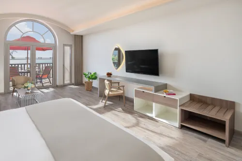 JA Palm Tree Court, Dubai Номера Photos