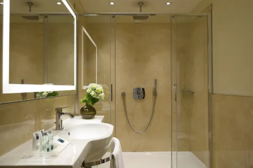 UNA HOTELS Century Milano Camere Photos