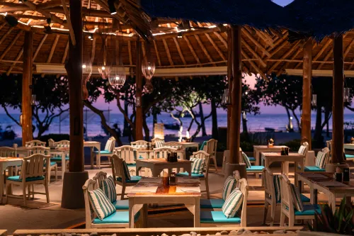 SAii Phi Phi Island Village Dining Photos