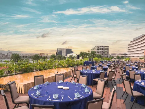 Hilton Okinawa Chatan Resort Public Areas Photos