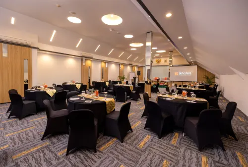 J4 Hotels Legian Fasilitas Bisnis Photos