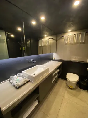 Zhuhai Low-key LOFT Suite Apartment (Huafa Shangdu Haiyin Youyicheng Branch) Kamar Photos