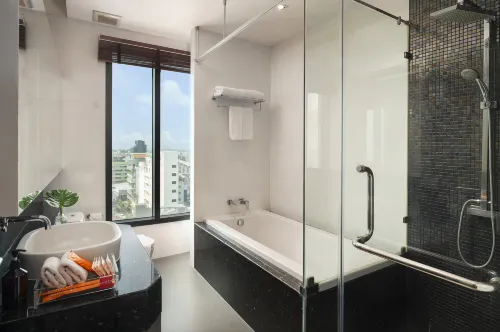 Lumen Bangkok Srinakarin Rooms Photos