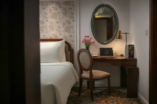 The Oriental Jade Hotel Zimmer Photos