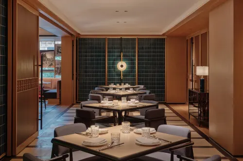 Hyatt Centric Zhongshan Park Shanghai Dining Photos