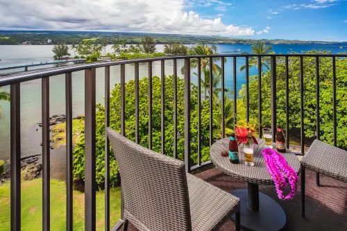 Hilo Hawaiian Hotel, Trademark Collection by Wyndham Huoneet Photos