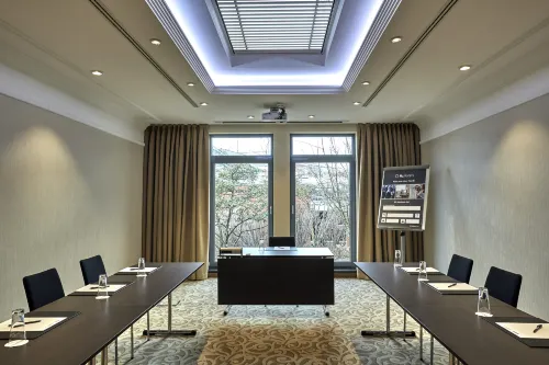 H4 Hotel Hannover Messe Business Facilities Photos