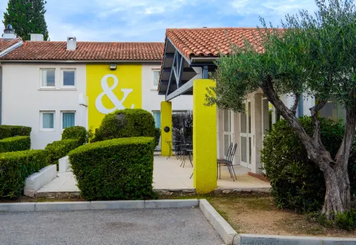 B&B HOTEL Fréjus Puget-Sur-Argens Extérieur Photos