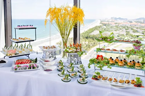 Yarra Ocean Suites Danang Featured Photos