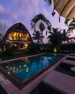 Sandat Glamping tents - luxury hotel Unggulan Photos