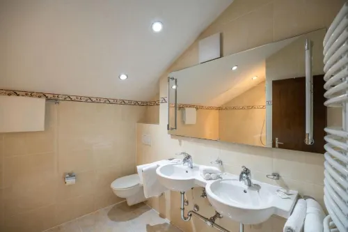 Grichting Hotel & Serviced Apartments Phòng Photos