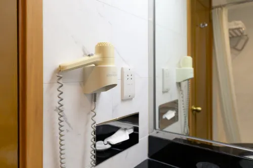 Golden Crown China Hotel Rooms Photos
