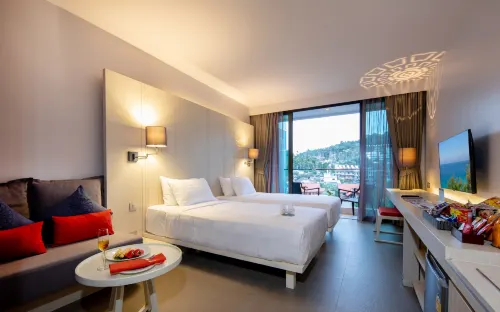 The Yama Hotel Phuket Kamar Photos