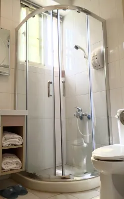 Backpackers Inn Rooms Photos