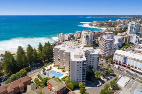 Quest Cronulla Beach Photos