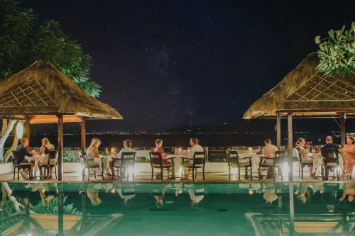 Batu Karang Lembongan Resort & Spa تناول الطعام Photos