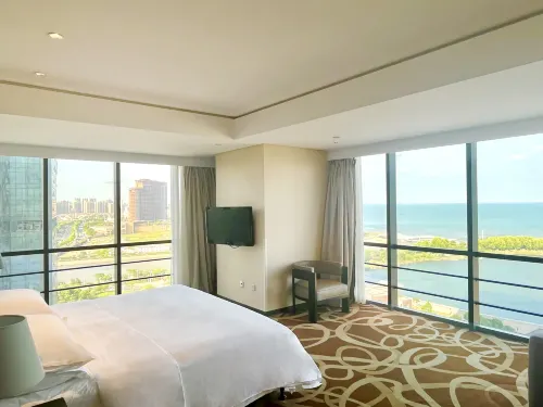 Four Points by Sheraton Qingdao, West Coast Rooms Photos