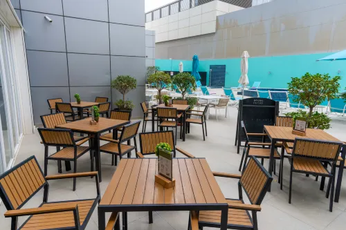 Premier Inn Abu Dhabi Capital Centre Dining Photos